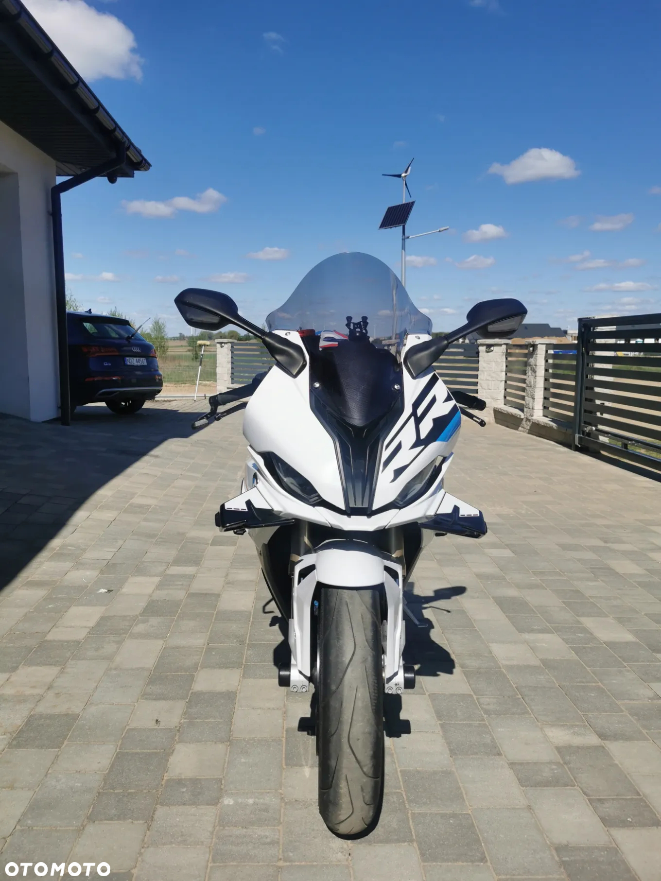 BMW S - 2