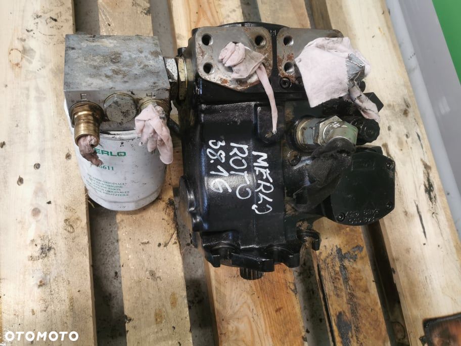 Pompa jazdy Merlo P .... KT {Rexroth A4VG71EZ1DX} - 1