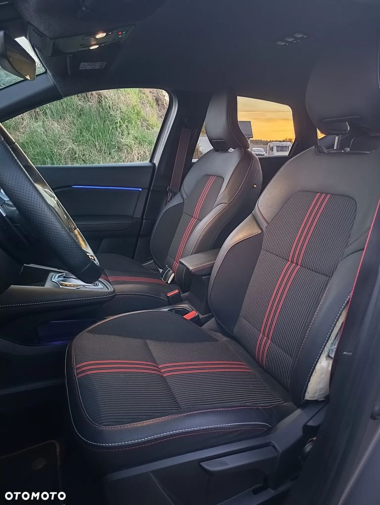 Renault Captur 1.3 TCe mHEV R.S Line EDC - 24