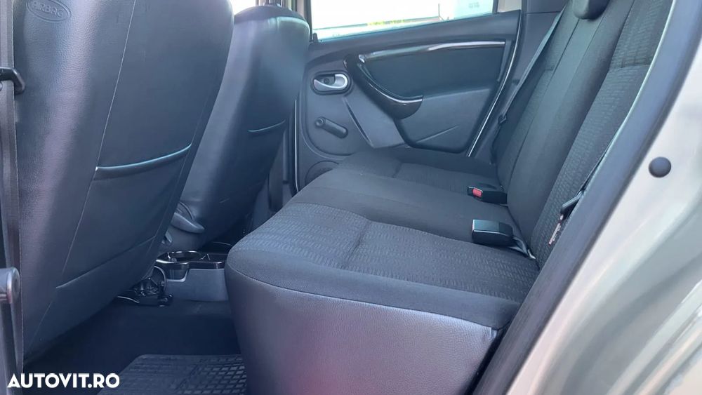 Dacia Duster 1.6 4x4 Ambiance - 24
