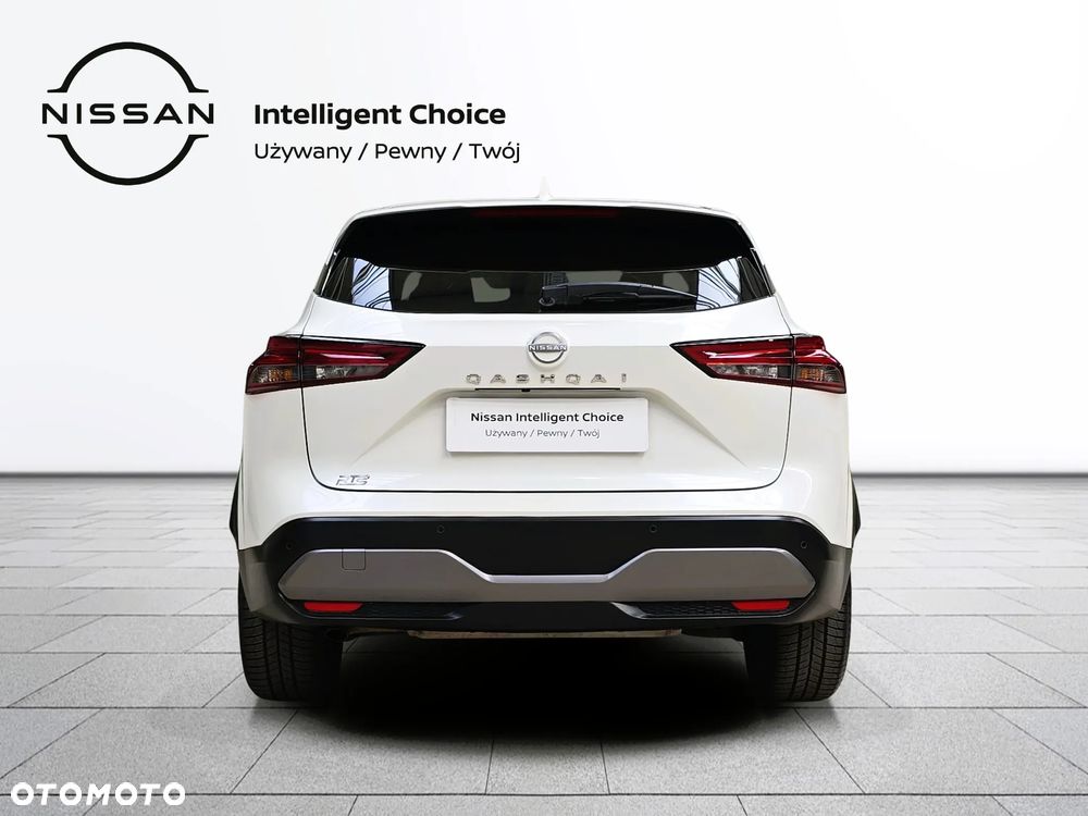 Nissan Qashqai 1.3 DIG-T MHEV 4x4 N-Connecta Xtronic - 4