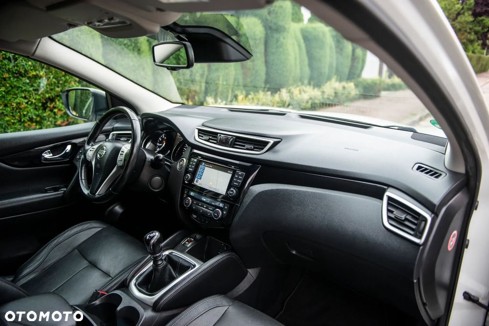 Nissan Qashqai 1.6 DIG-T Tekna - 38