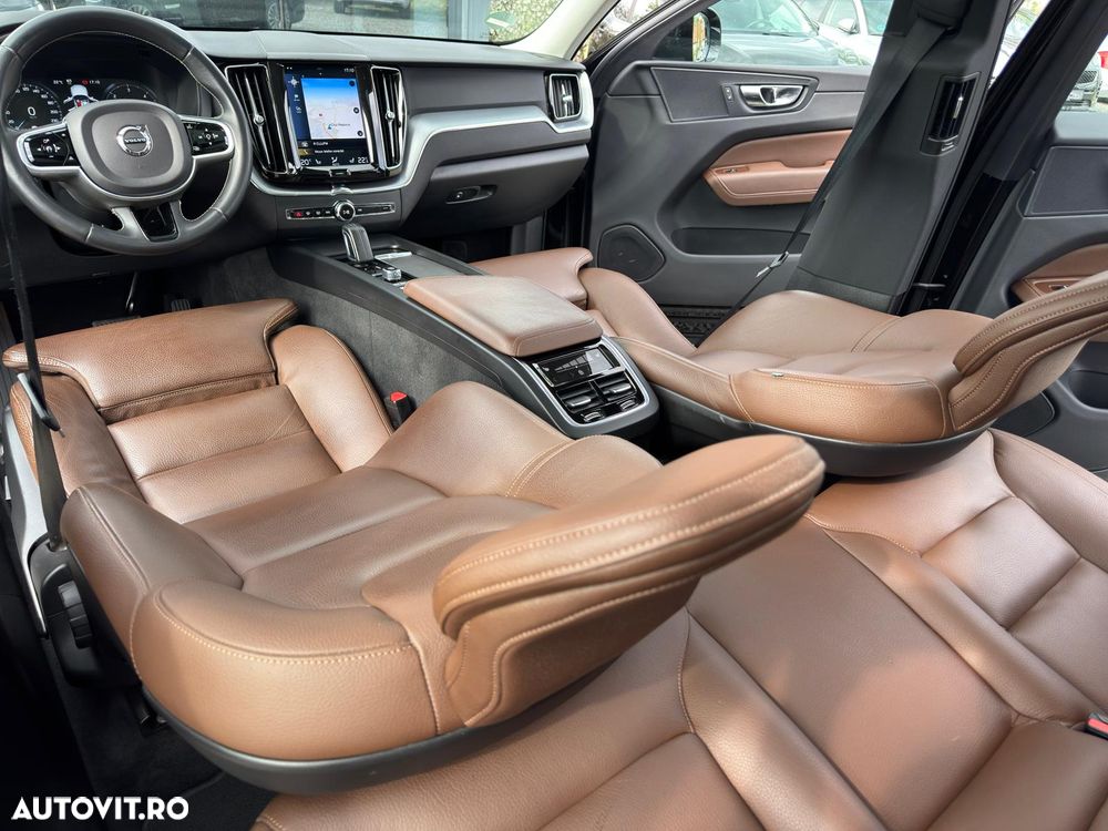 Volvo XC 60 B4 D AWD Geartronic Momentum Pro - 19