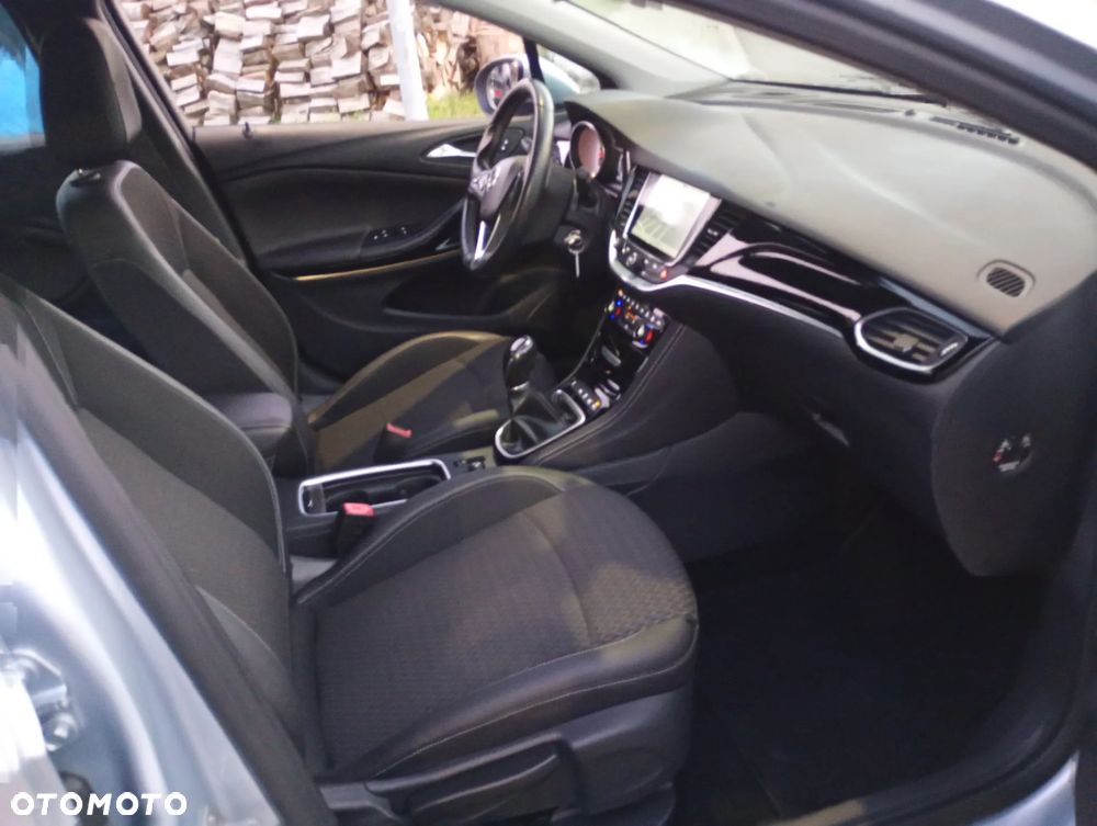 Opel Astra 1.4 T Dynamic S&S - 38