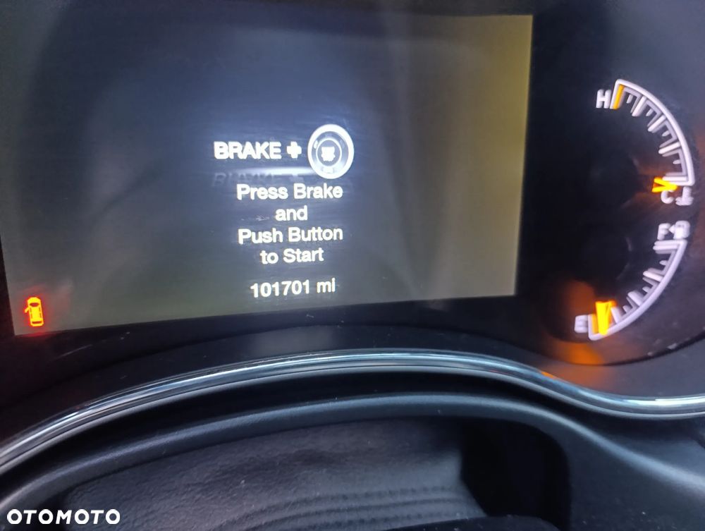 Jeep Grand Cherokee - 14