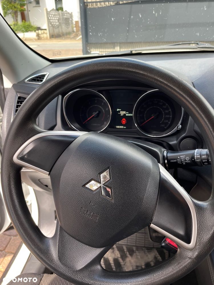 Mitsubishi ASX 1.6 Inform - 12