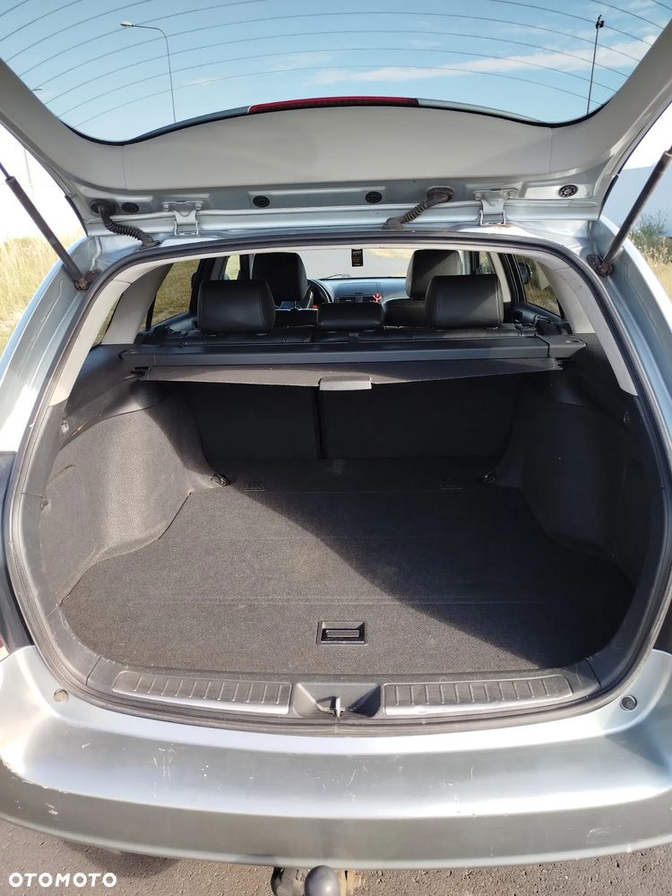 Toyota Avensis 2.2 D-CAT Combi Sol - 7