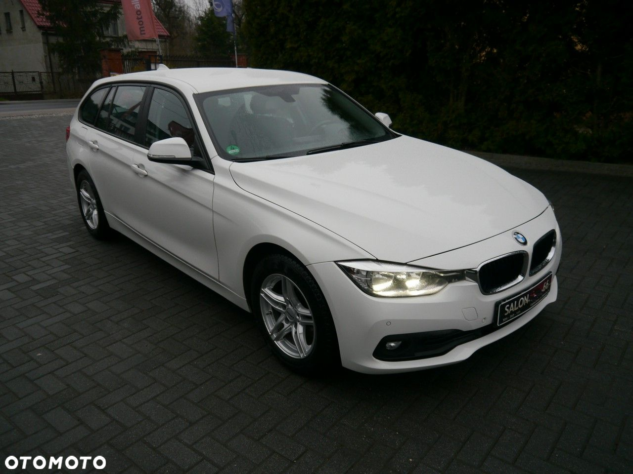 BMW Seria 3 318d Luxury Line - 4