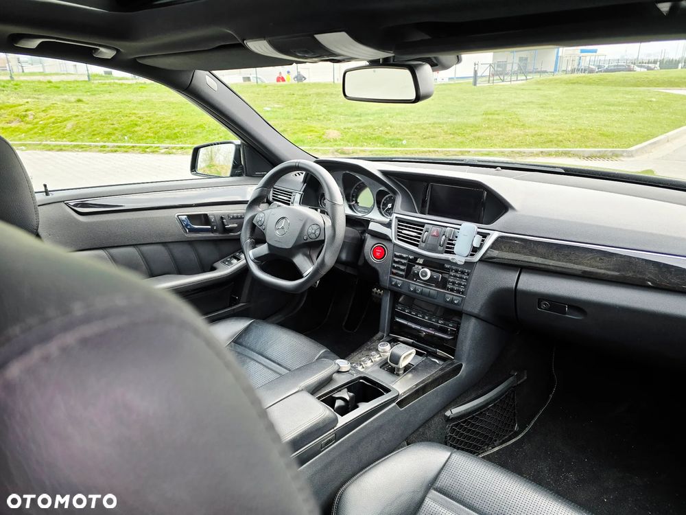 Mercedes-Benz Klasa E 63 AMG AMG Speedshift 7G-MCT - 18
