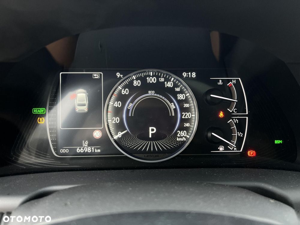 Lexus ES 300h Business Edition - 21