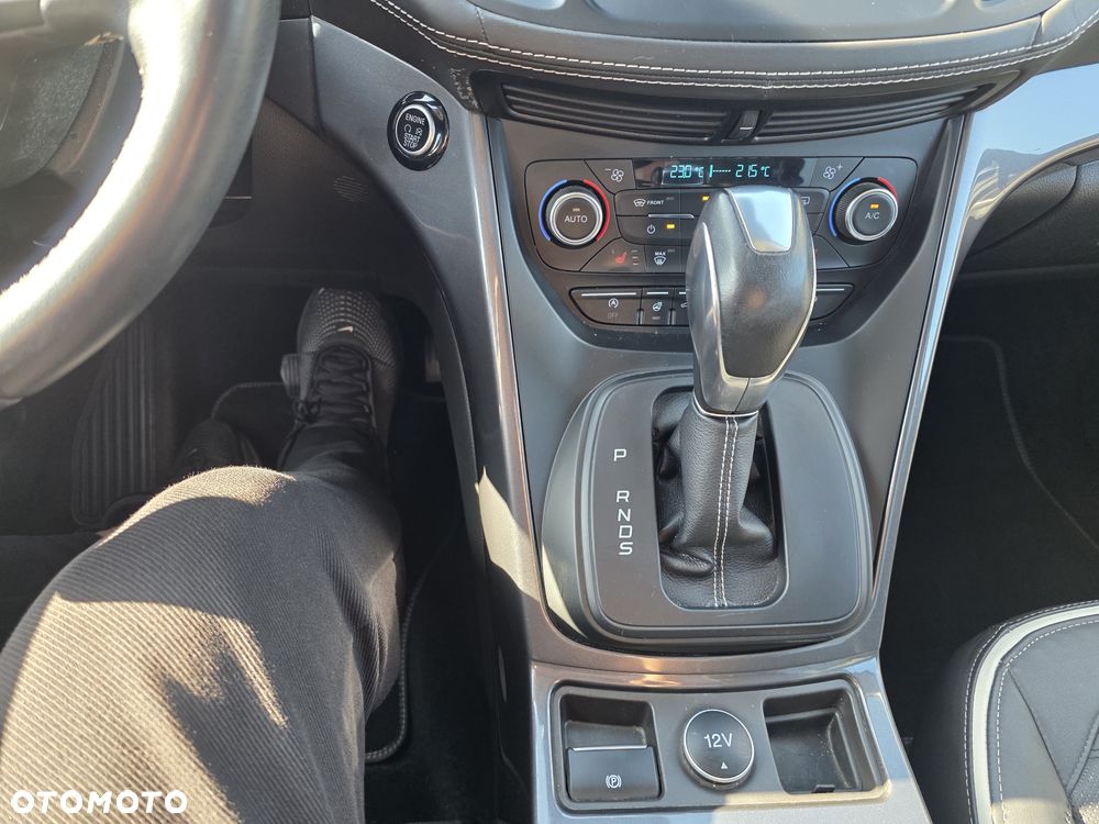 Ford Kuga 2.0 TDCi 4x4 Vignale - 29