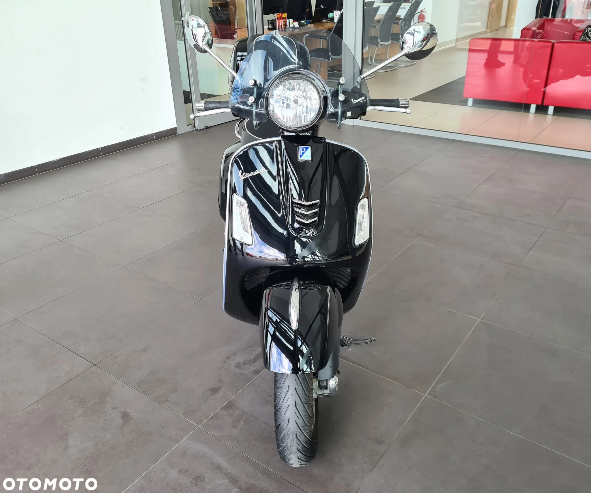 Piaggio Vespa - 2