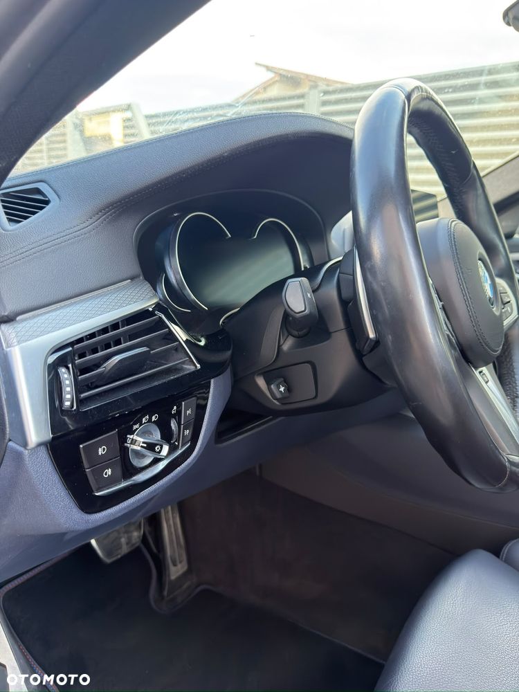 BMW Seria 5 - 21