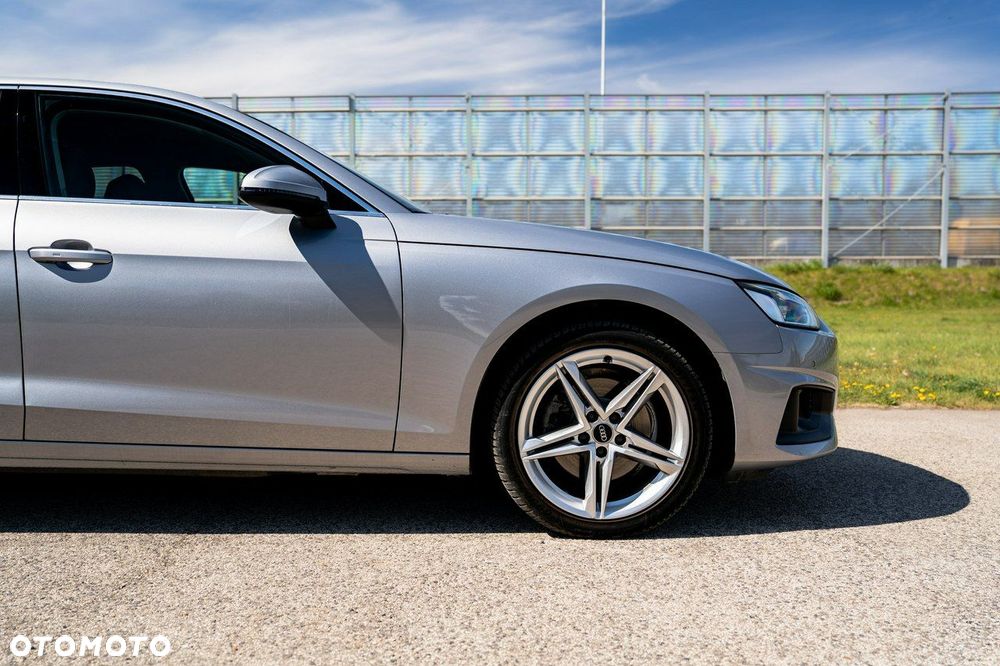 Audi A4 Limousine 35 TFSI mHEV S tronic - 9