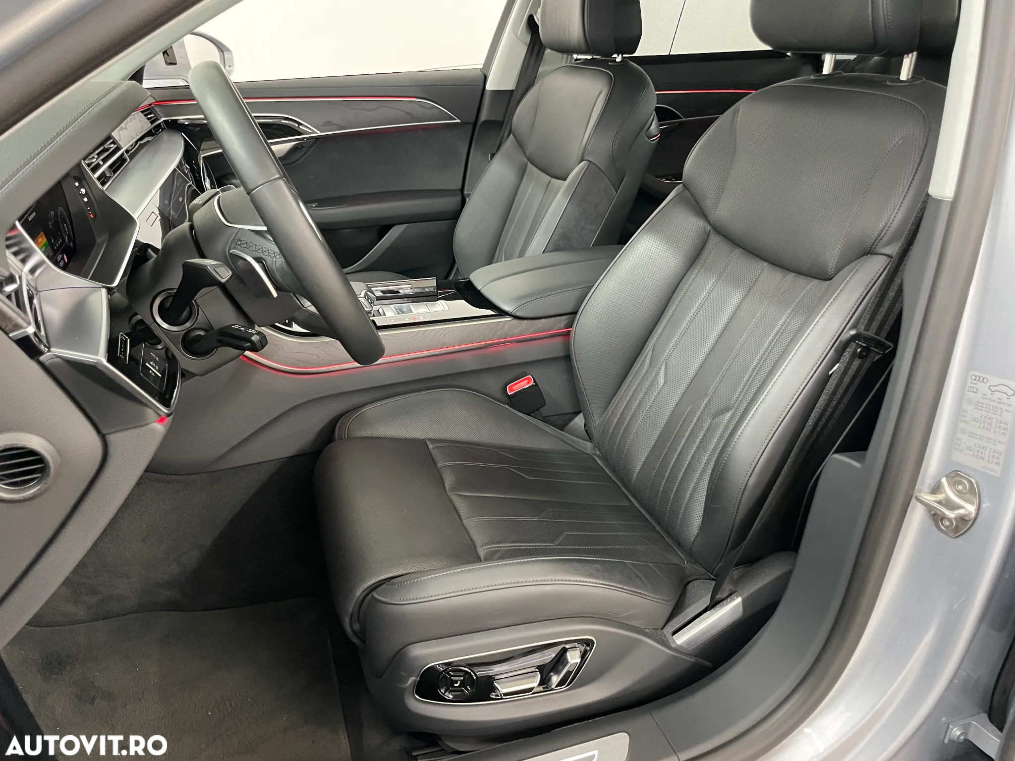 Audi A8 60 TFSI e quattro Tiptronic PHEV - 16