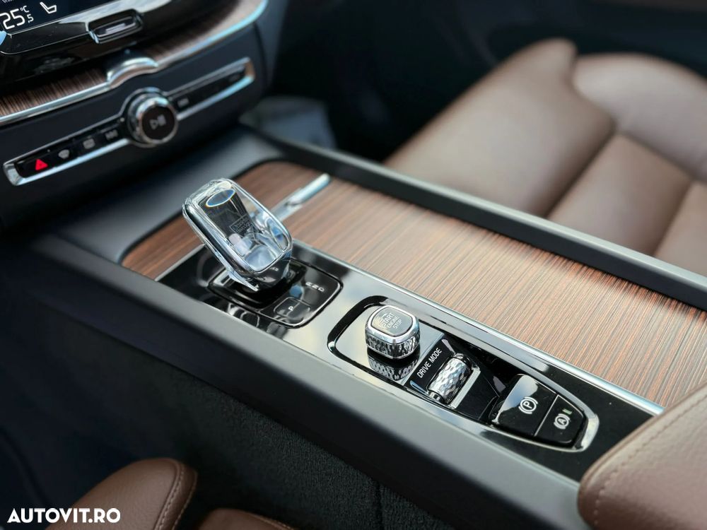 Volvo XC 60 B5 B AWD Geartronic Inscription - 4