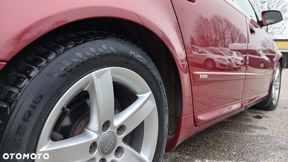 Audi A4 Limousine 1.8 T quattro - 18