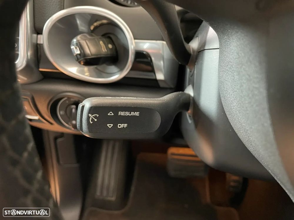 Porsche Cayenne - 22