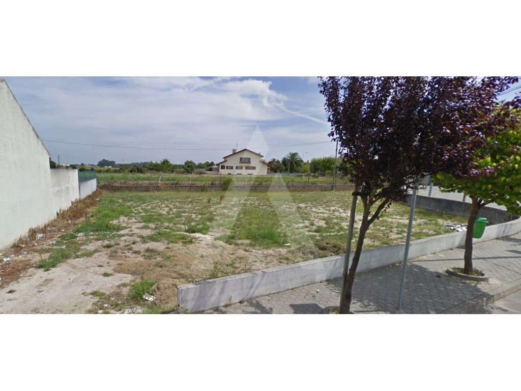 Terreno no centro de Oliveirinha - Grande imagem: 2/4