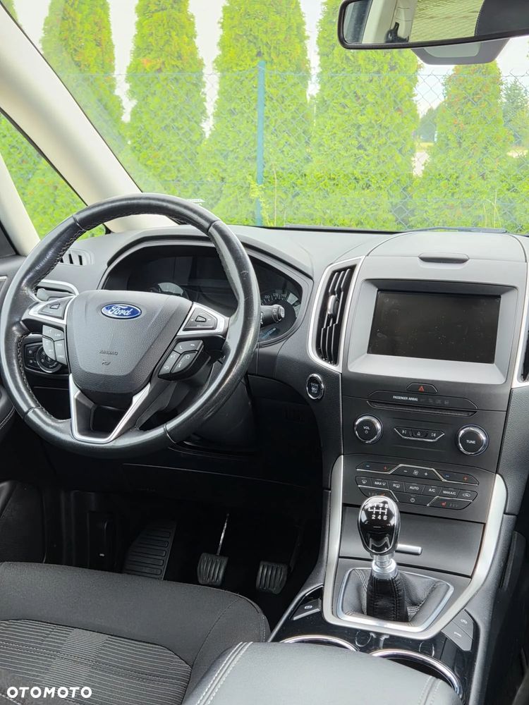 Ford Galaxy - 20