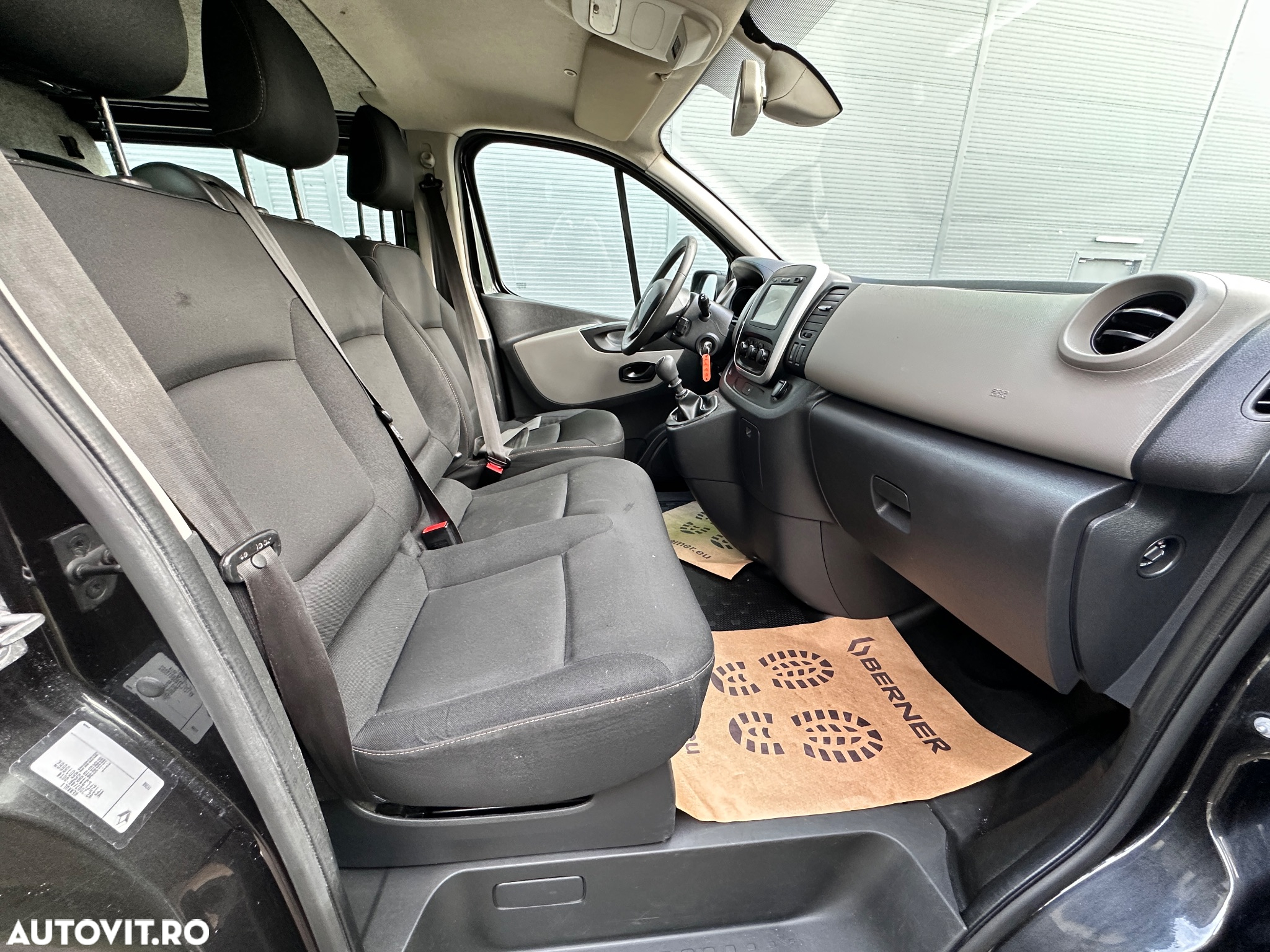 Renault Trafic L2H1 mixt 6 locuri+marfa - 14