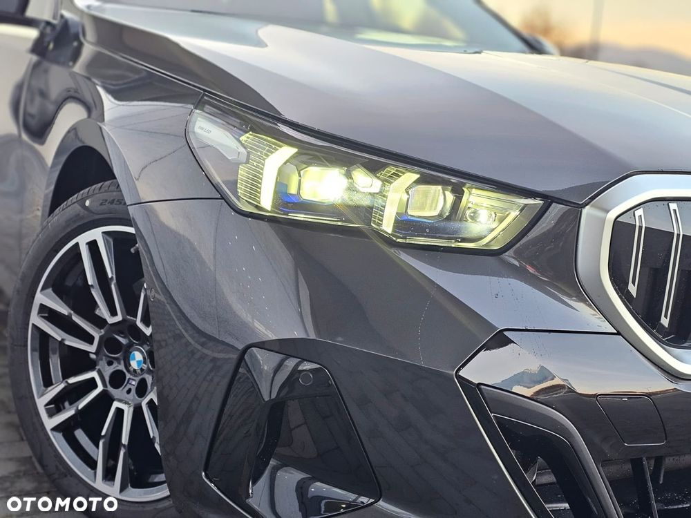 BMW Seria 5 530e xDrive PHEV - 11