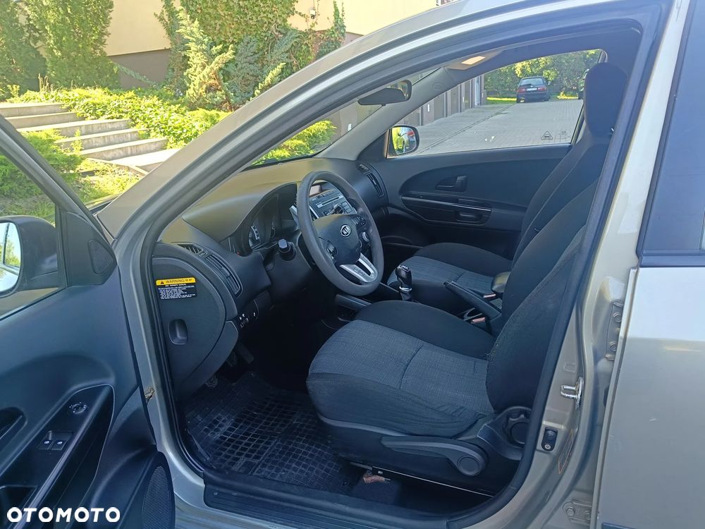 Kia Ceed - 2