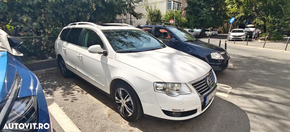 Volkswagen Passat - 1