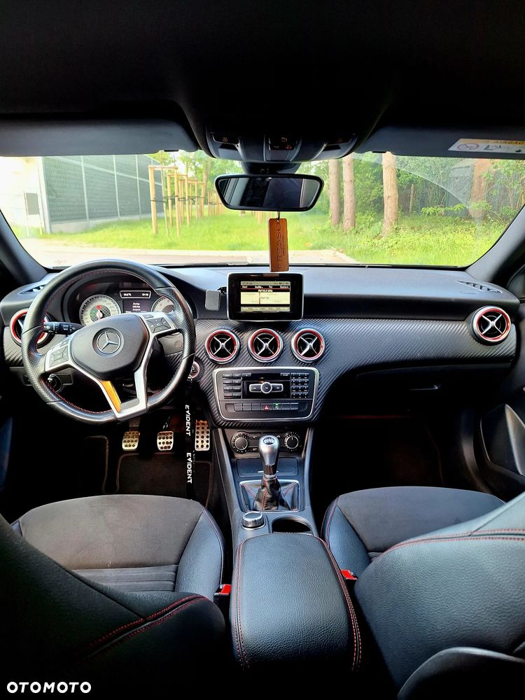 Mercedes-Benz Klasa A 180 AMG Line - 3