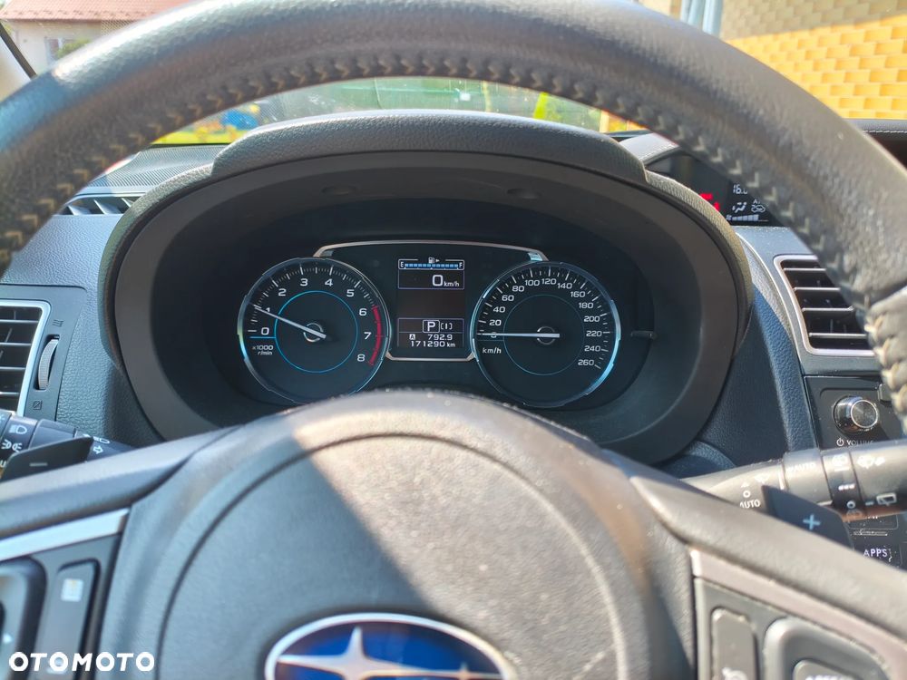 Subaru Forester 2.0 XT Platinum Lineartronic - 8