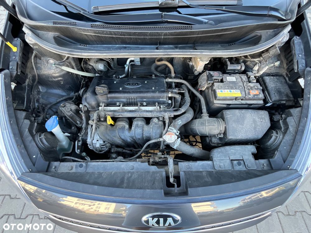 Kia Rio 1.4 Business Line - 8