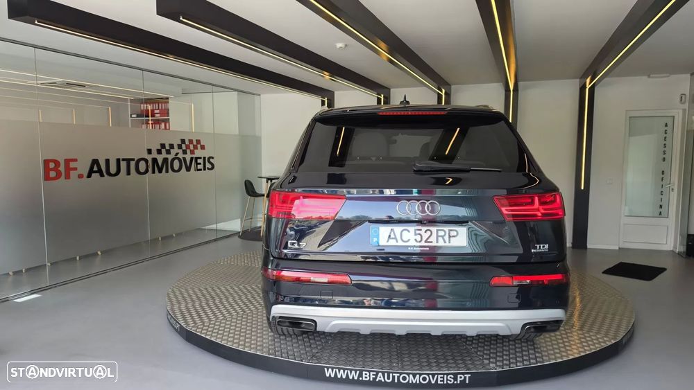 Audi Q7 3.0 TDI quattro S-line Tiptronic 7L - 18