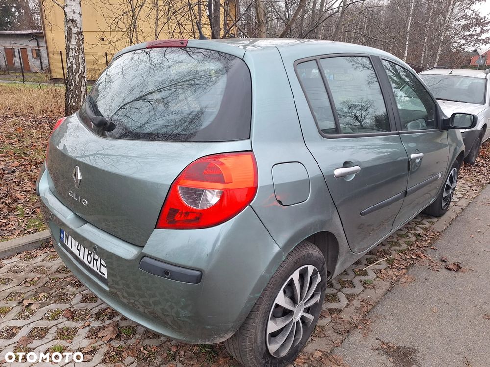 Renault Clio 1.6 16V Dynamique - 18