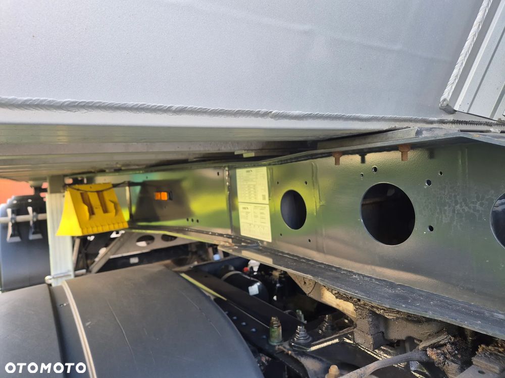 Schmitz Cargobull Waga: 5163kg SKI 24 SL 7.2 / z Niemiec / Podnoszona oś / Aluminiowa wywrotka / KOMPLET Z MAN TGX 470 - 17