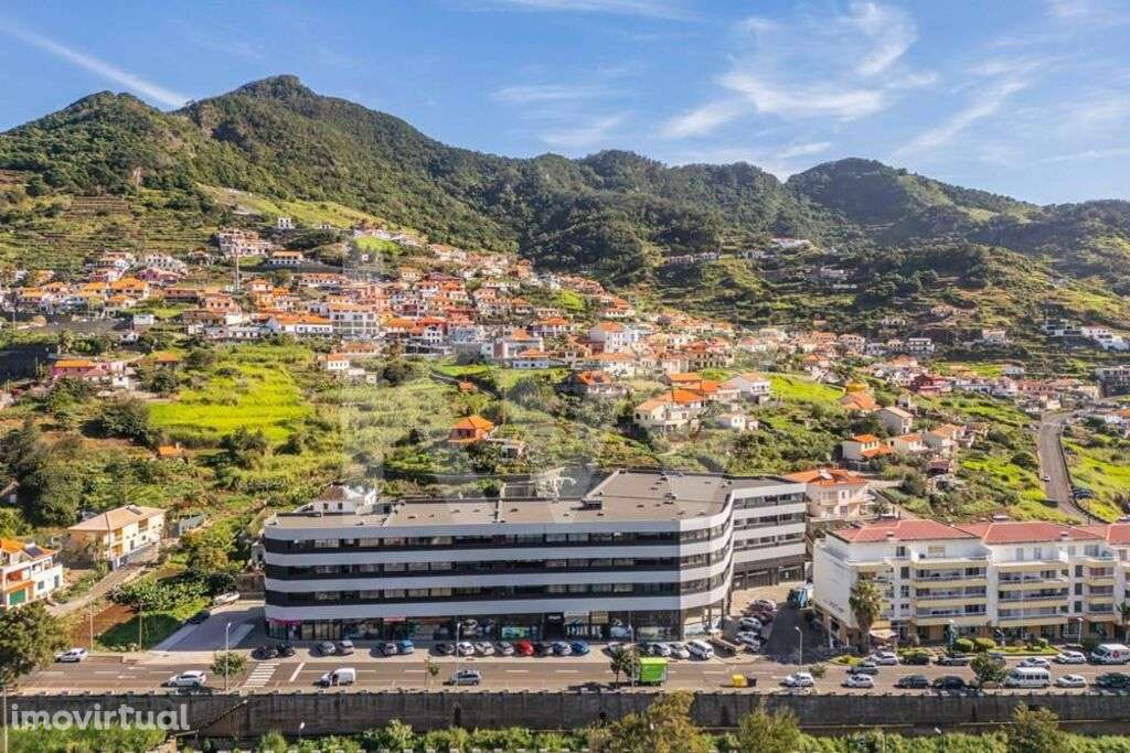 Fantástica loja no Centro de Machico - Grande imagem: 2/5
