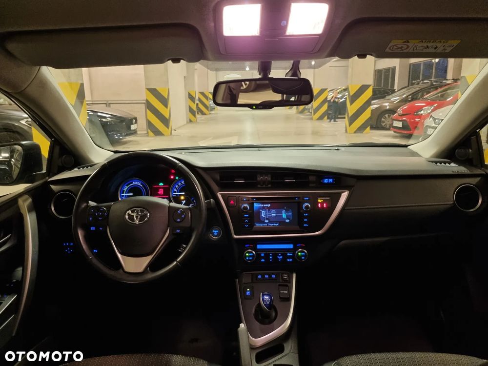 Toyota Auris - 24