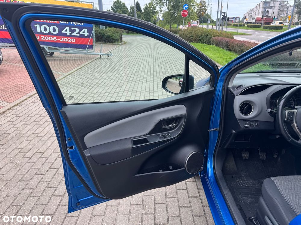 Toyota Yaris 2015 photo 5