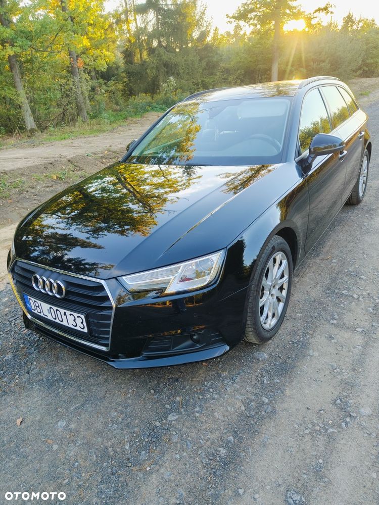 Audi A4 Avant - 2