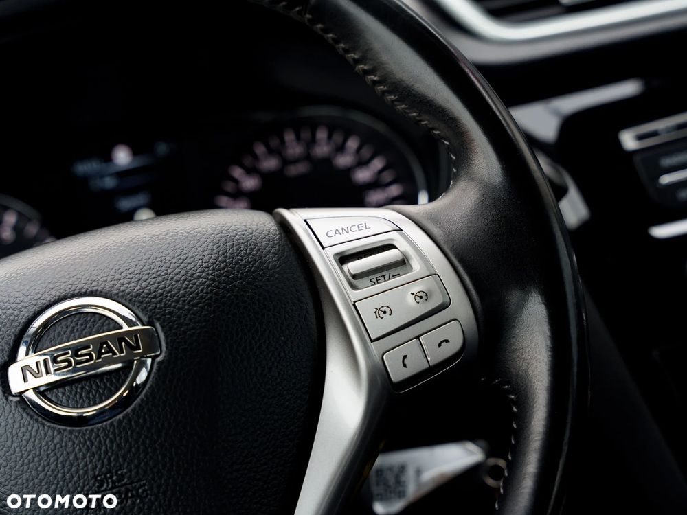 Nissan Qashqai 1.2 DIG-T Acenta EU6 - 33