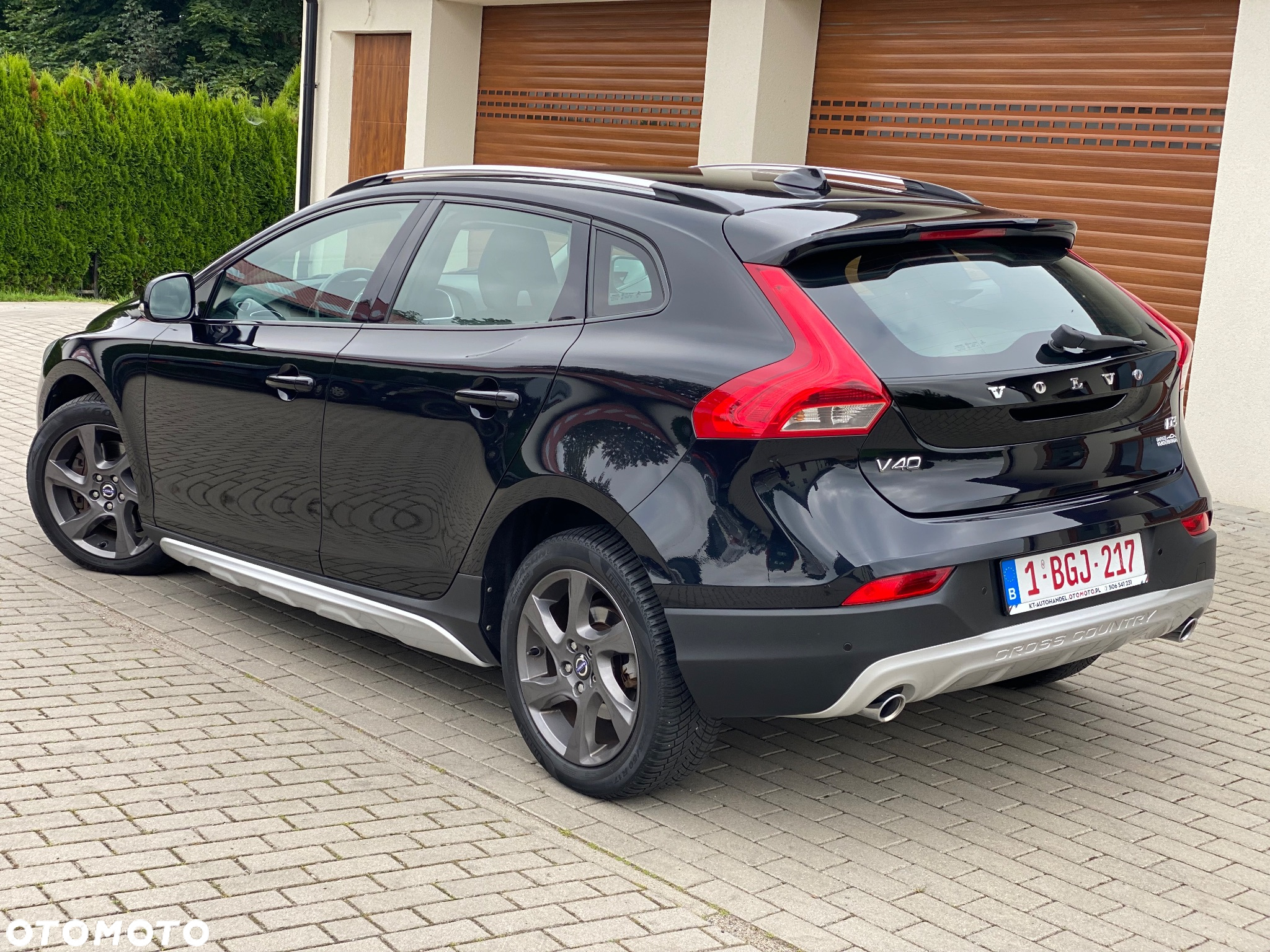 Volvo V40 Cross Country D3 Momentum - 12