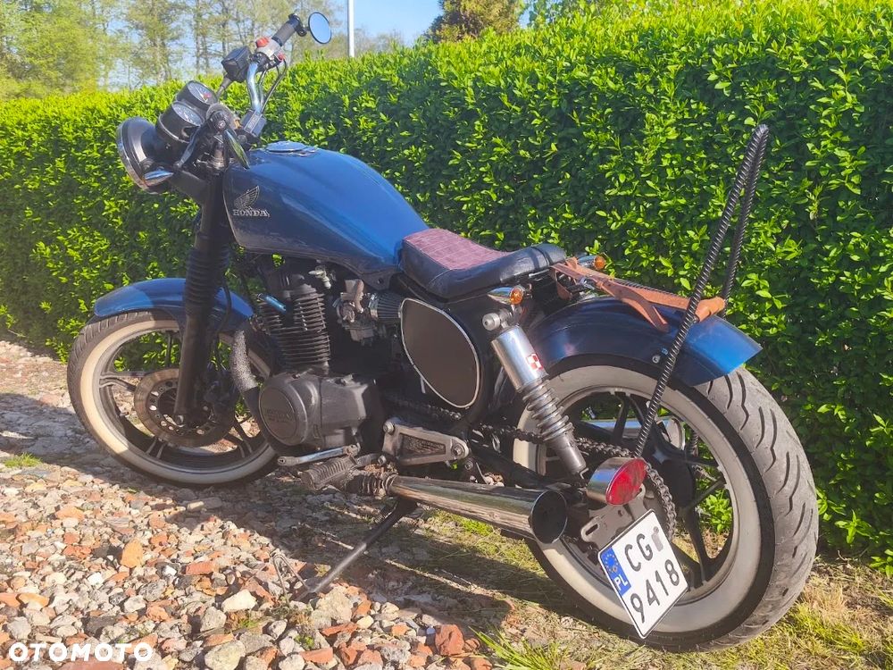 Honda CB - 1