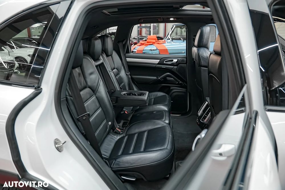 Porsche Cayenne S E-Hybrid Platinum Edition - 10