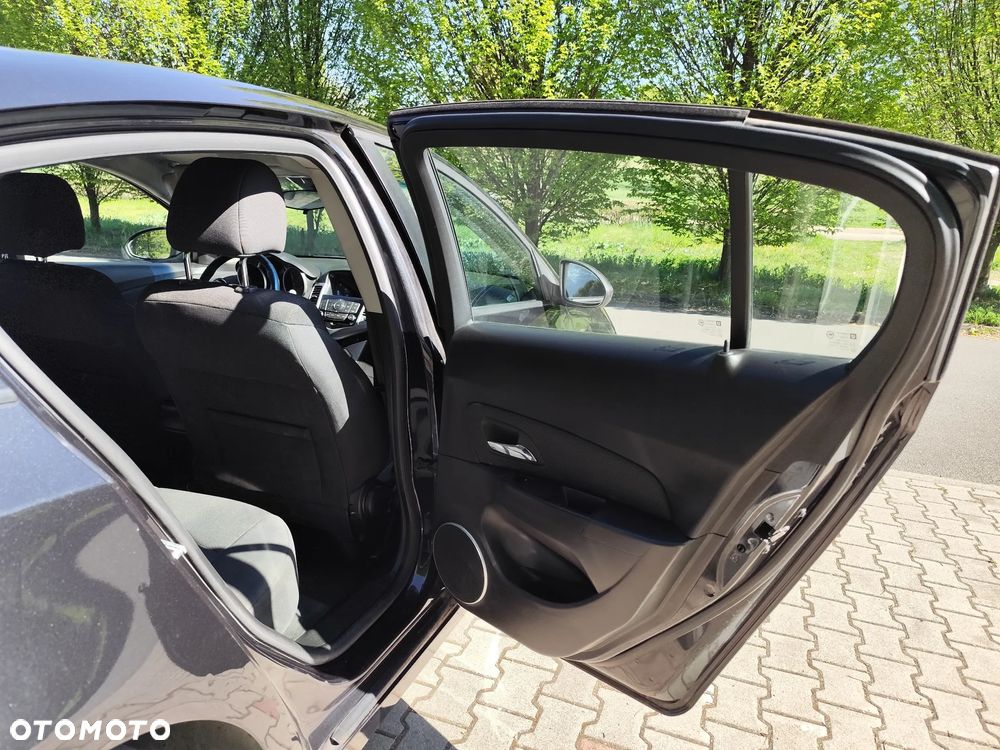 Chevrolet Cruze 1.8 LT - 25