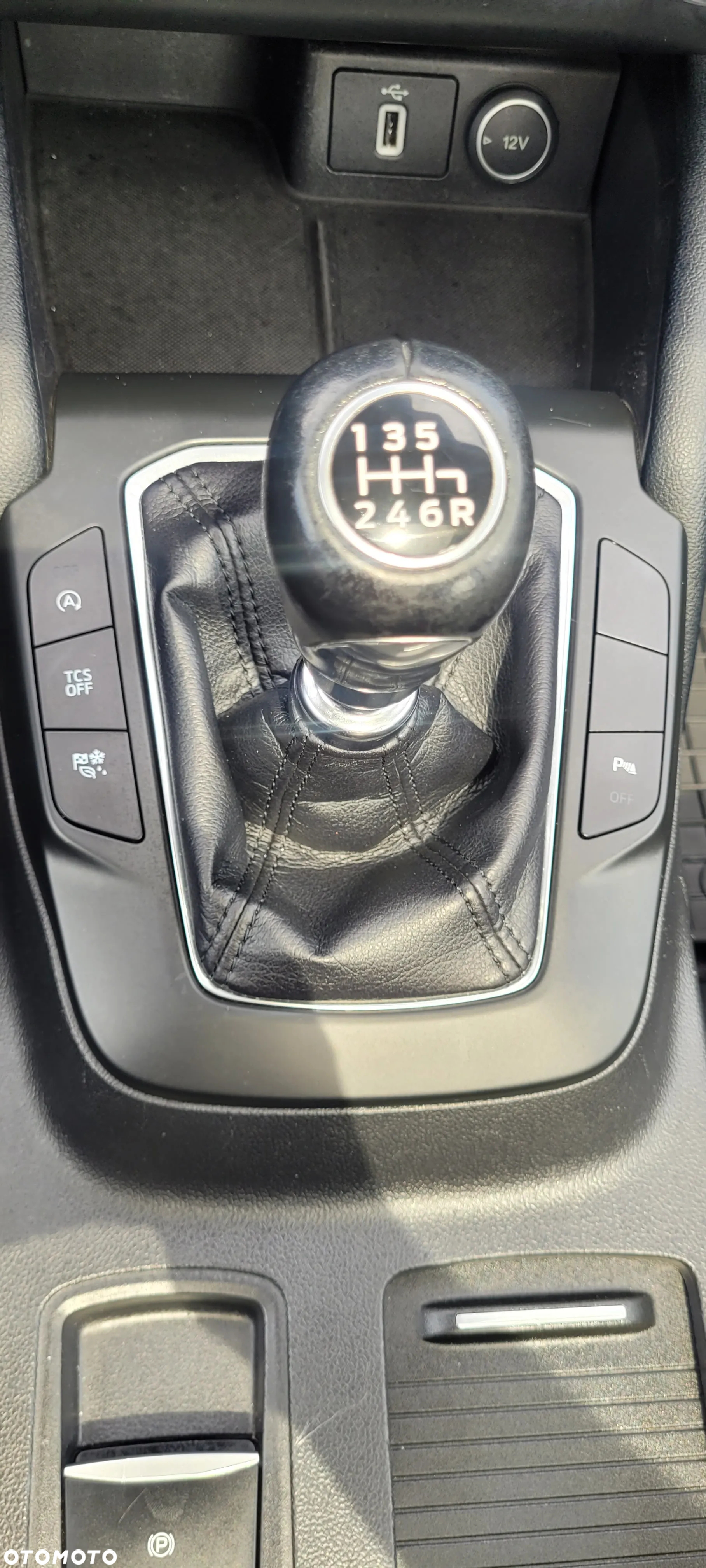Ford Focus 1.0 EcoBoost Start-Stopp-System TITANIUM - 23
