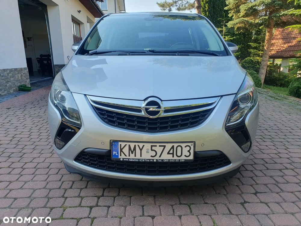 Opel Zafira - 1