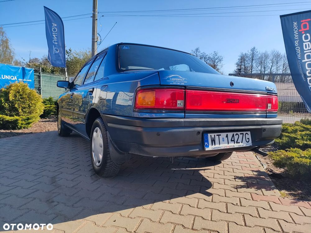 Mazda 323 - 13