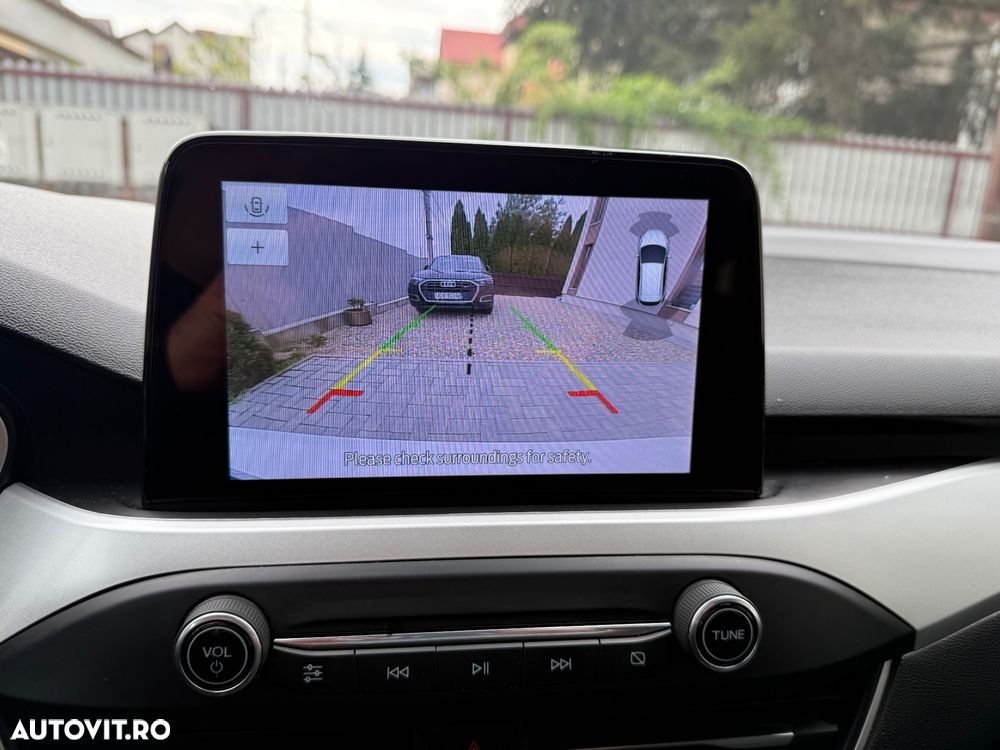 Ford Focus 1.0 EcoBoost Connected - 24