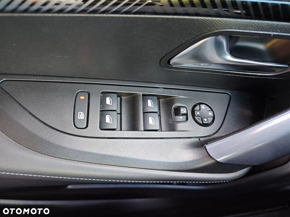 Peugeot 2008 PureTech 130 Allure Pack - 18