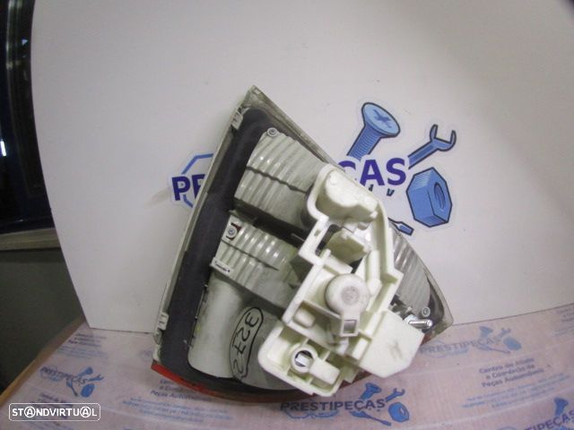 Farol Tras 7160064 BMW SERIE 3 TOURING E91 FASE 1 2006 2.0D 318 122CV 5P AZUL DRT ORIGINAL Danificado - 4