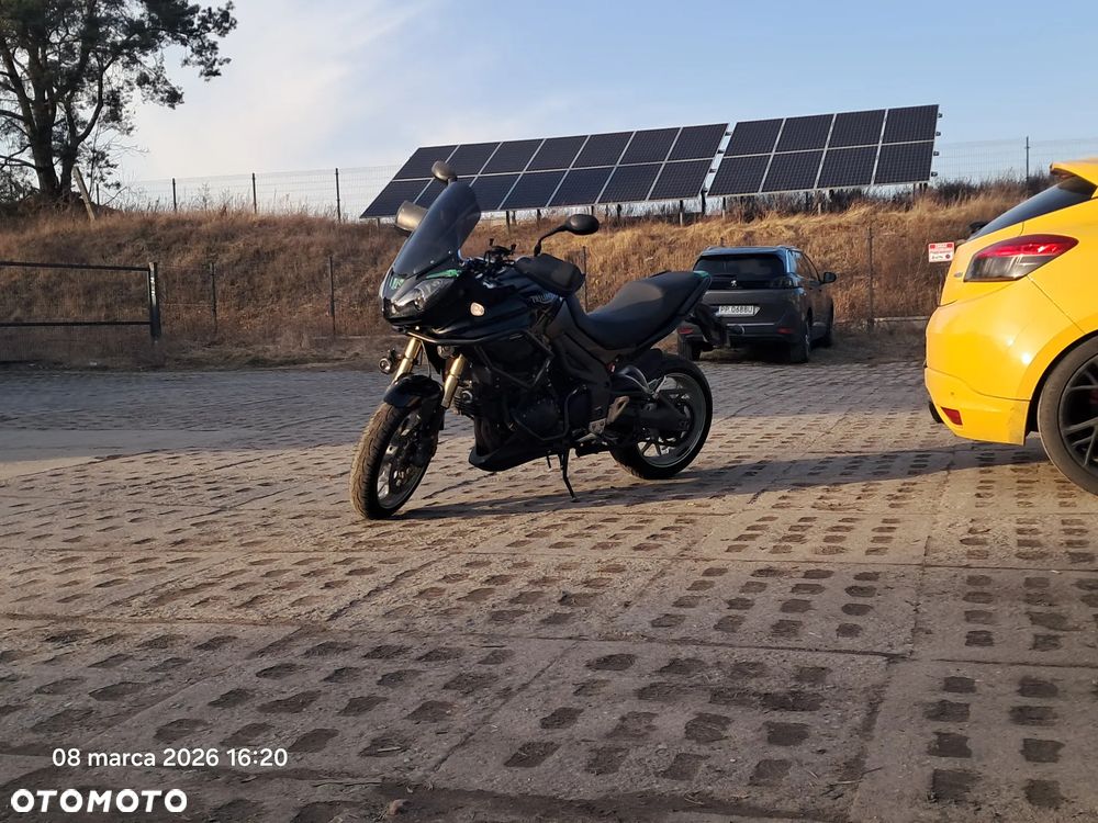 Triumph Tiger - 9